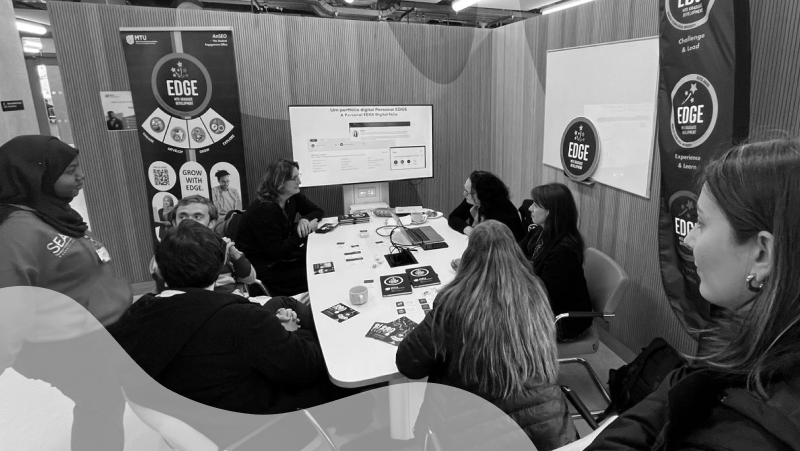 Participantes do CNIPES e estudantes numa sessão de partilha sobre inovação pedagógica no ensino superior em Cork